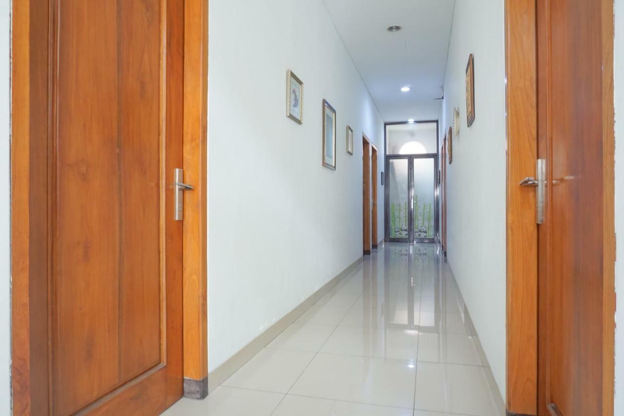 Residences By Reddoorz Syariah @ Buah Batu Bandung Exterior photo