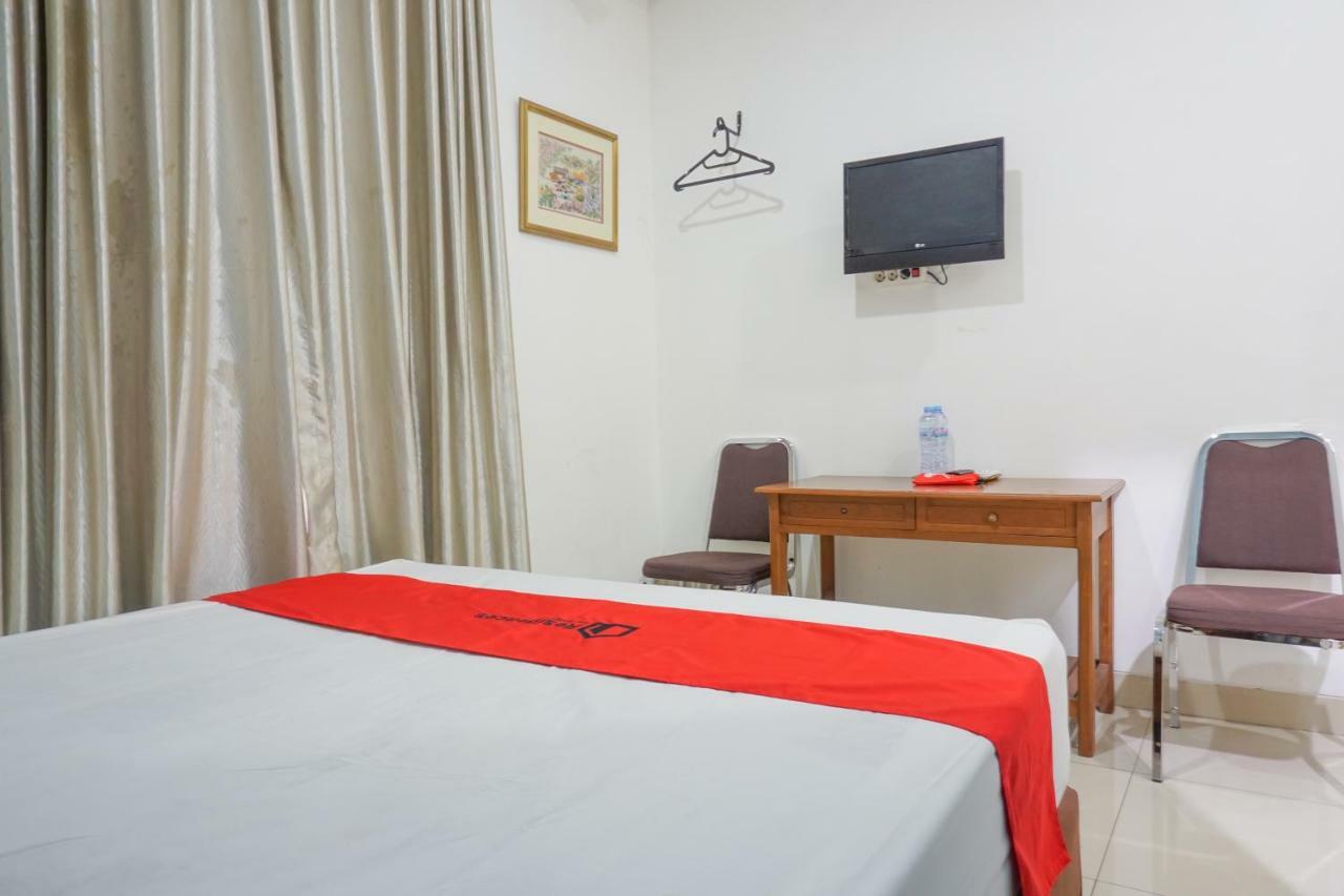 Residences By Reddoorz Syariah @ Buah Batu Bandung Exterior photo
